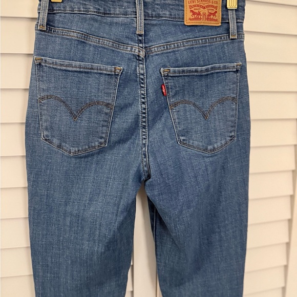Levi's 721 Women’s High Rise Skinny Size 27 - Picture 9 of 13